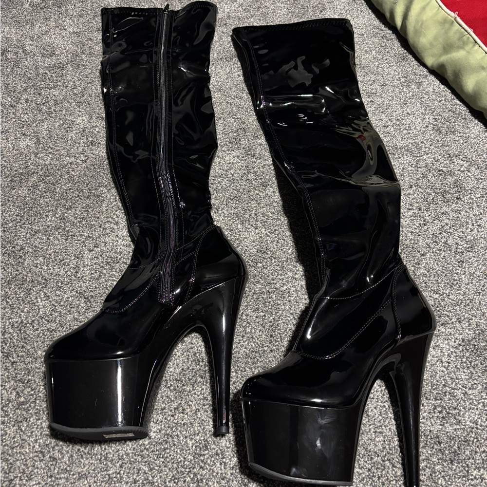 Pleaser Adore 3000 Shiny Black Platform Boots